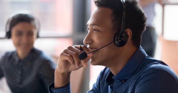 happy call center employee